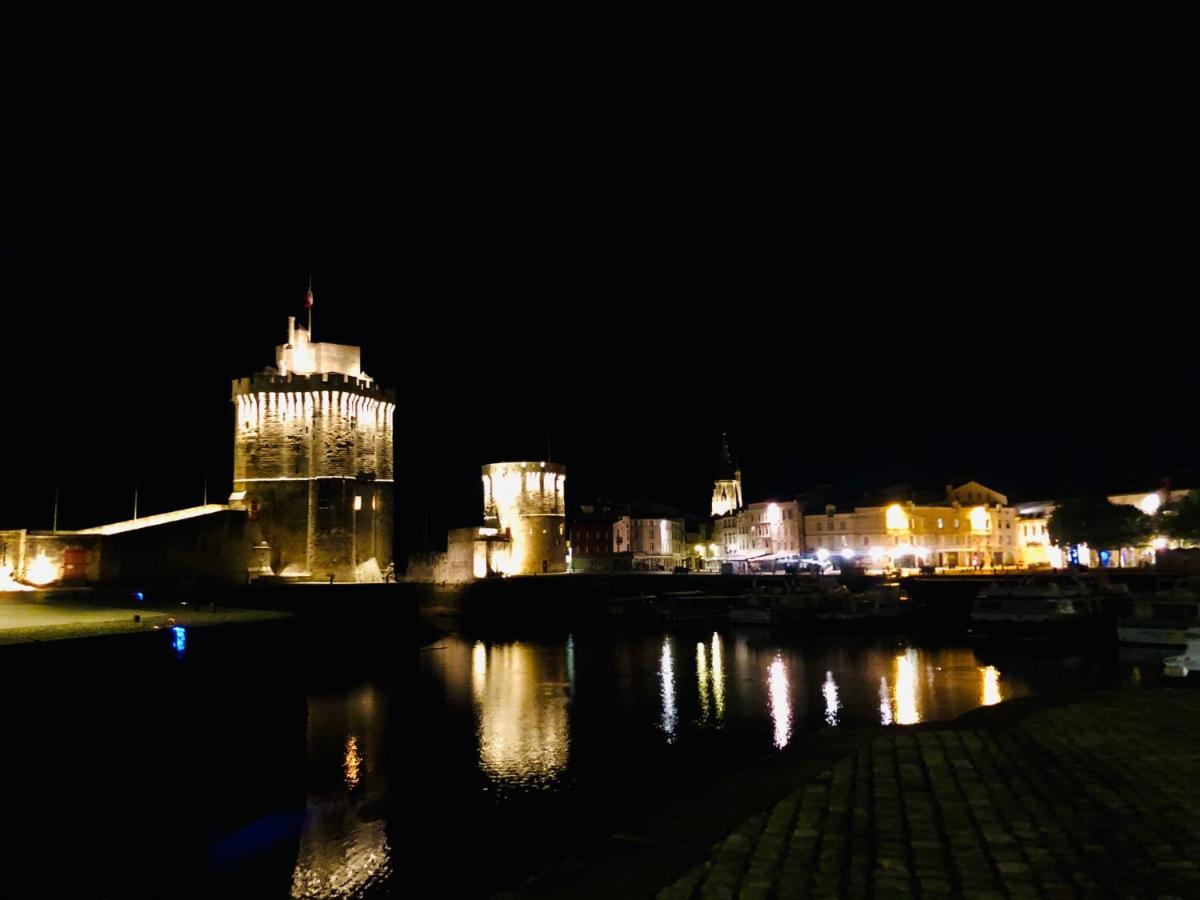 Hotel Nuit insolite sur un voilier au cœur de La Rochelle à La Rochelle  Extérieur photo