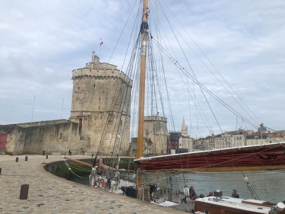 Hotel Nuit insolite sur un voilier au cœur de La Rochelle à La Rochelle  Extérieur photo